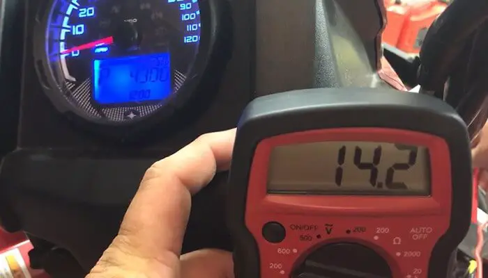 Using multimeter to check 2015 Polaris Sportsman 850 XP voltage regulator